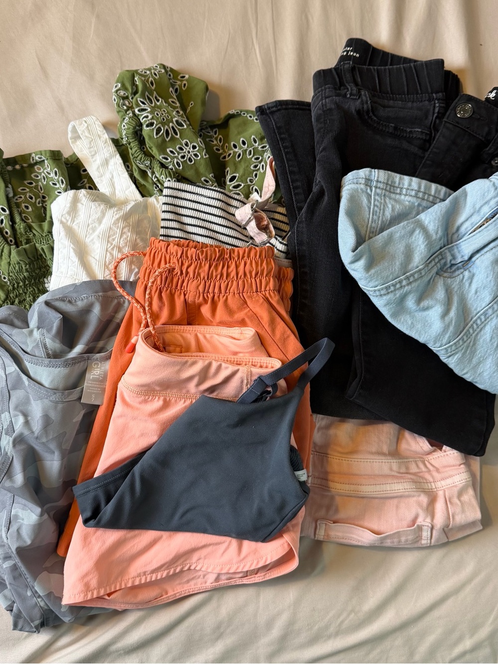 Girls' Bundle Athleta Girl, Art Class Size 7/8